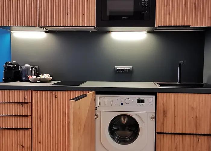 Cattaro 65 - Flexible Check-in Bari